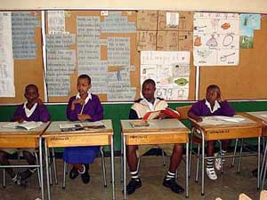 Taubstumme Schüler in der Mwanga School for the Deaf